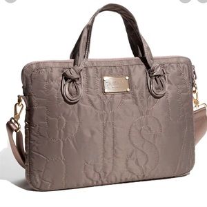 🆕Marc by Marc Jacobs pretty nylon laptop case